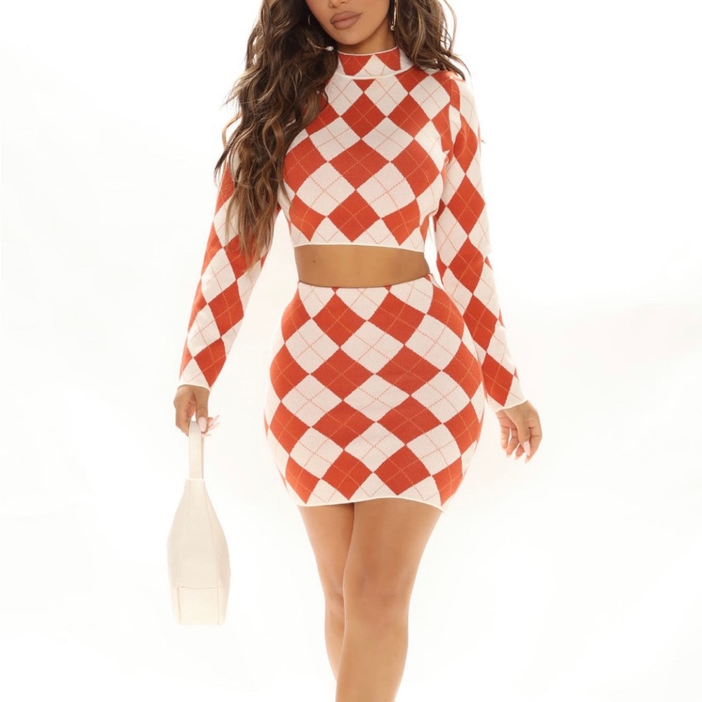 ❌SOLD❌Fashion Nova 2pc Skirt Set ❌SOLD IN MERC❌